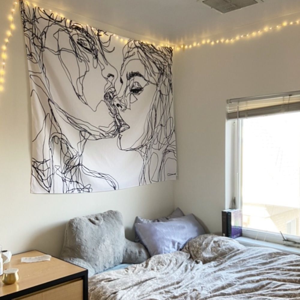 Minimalist Black & White Line Art Wall Tapestry - Abstract Kiss - Picture 3 of 3